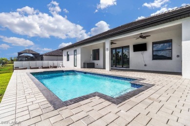 SELLER MOTIVATED and offering $5,000 towards Buyer Closing Cost! on Palmetto-Pine Country Club in Florida - for sale on GolfHomes.com, golf home, golf lot