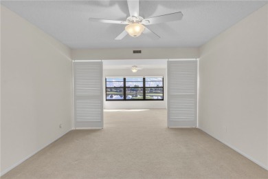 This lovely unfurnished END UNIT is calling your name! Sip on Vista Plantation Golf Club in Florida - for sale on GolfHomes.com, golf home, golf lot