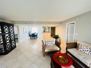 spacious 3-bedroom, 2.5-bath corner unit with 1,760 sq ft in the on Inverrary Country Club in Florida - for sale on GolfHomes.com, golf home, golf lot