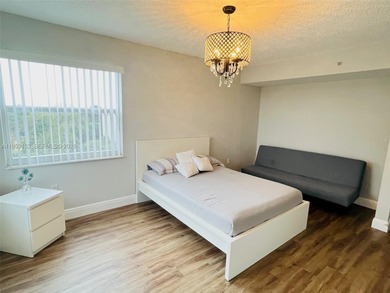 spacious 3-bedroom, 2.5-bath corner unit with 1,760 sq ft in the on Inverrary Country Club in Florida - for sale on GolfHomes.com, golf home, golf lot