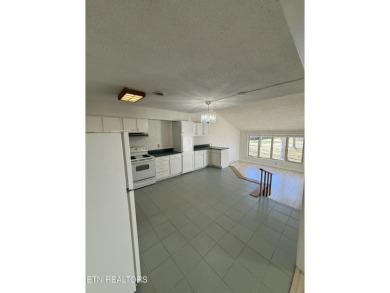 Charming 1,762 Sq. Ft. Condo in Lake Tansi Resort - Prime on Lake Tansi Village Country Club in Tennessee - for sale on GolfHomes.com, golf home, golf lot