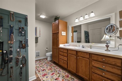 This charming 3-bedroom, 2-bathroom end unit townhome sits on Buffalo Hill Golf Club in Montana - for sale on GolfHomes.com, golf home, golf lot