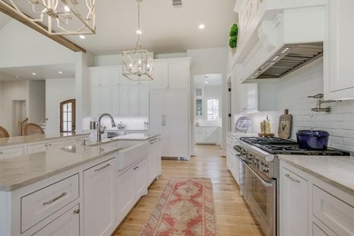 PRIVATE* GOLF COURSE* DOUBLE LOT WITH LARGE TREES* QUALITY* on Apple Rock Golf Course - Horseshoe Bay in Texas - for sale on GolfHomes.com, golf home, golf lot