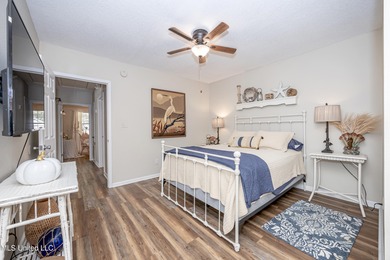 Charming Cottage in Downtown Ocean Springs - Walk to Beach & on Gulf Hills Golf Club in Mississippi - for sale on GolfHomes.com, golf home, golf lot