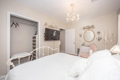 Charming Cottage in Downtown Ocean Springs - Walk to Beach & on Gulf Hills Golf Club in Mississippi - for sale on GolfHomes.com, golf home, golf lot