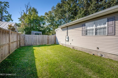 Charming Cottage in Downtown Ocean Springs - Walk to Beach & on Gulf Hills Golf Club in Mississippi - for sale on GolfHomes.com, golf home, golf lot