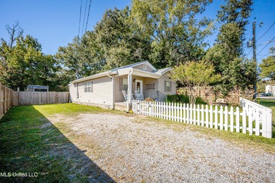 Charming Cottage in Downtown Ocean Springs - Walk to Beach & on Gulf Hills Golf Club in Mississippi - for sale on GolfHomes.com, golf home, golf lot