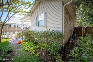 Charming Cottage in Downtown Ocean Springs - Walk to Beach & on Gulf Hills Golf Club in Mississippi - for sale on GolfHomes.com, golf home, golf lot