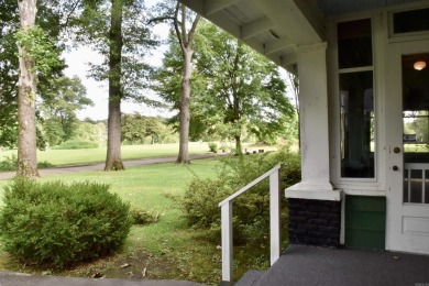 This delightful 3-bedroom, 2-bathroom Craftsman bungalow is on Helena Country Club in Arkansas - for sale on GolfHomes.com, golf home, golf lot