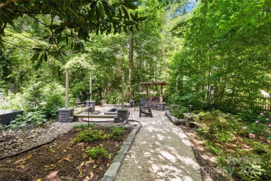 A rare multi-generational opportunity near Lake Norman & Cowans on Cowans Ford Country Club in North Carolina - for sale on GolfHomes.com, golf home, golf lot