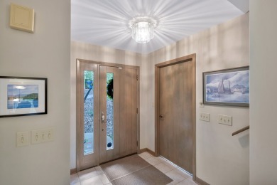 NEW ROOF and motivated sellers in Keowee Key!!! Bargain price on Keowee Key Golf and Country Club in South Carolina - for sale on GolfHomes.com, golf home, golf lot