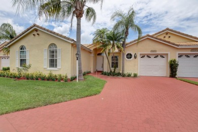 Great location in Boca Country Club-a non equity gated community on The Boca Country Club in Florida - for sale on GolfHomes.com, golf home, golf lot
