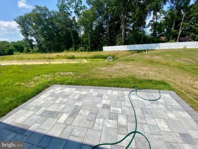 READY NOW-POND FRONT END UNIT!  6 ft fences and no front foot on Plantation Lakes Golf and Country Club in Delaware - for sale on GolfHomes.com, golf home, golf lot