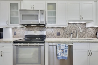 Experience coastal living at its finest in this beautiful  2 bed on Jupiter Dunes Golf Course in Florida - for sale on GolfHomes.com, golf home, golf lot