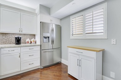 Experience coastal living at its finest in this beautiful  2 bed on Jupiter Dunes Golf Course in Florida - for sale on GolfHomes.com, golf home, golf lot