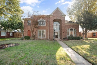 Stunning Newly Updated Two-Story Home in The Greens subdivision on Firewheel Golf Park in Texas - for sale on GolfHomes.com, golf home, golf lot