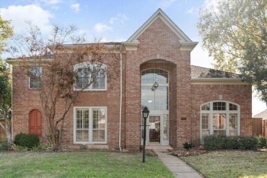 Stunning Newly Updated Two-Story Home in The Greens subdivision on Firewheel Golf Park in Texas - for sale on GolfHomes.com, golf home, golf lot