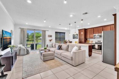 Fantastic 3/2.5 waterfront Townhome in newer community of on Crystal Lake Country Club in Florida - for sale on GolfHomes.com, golf home, golf lot