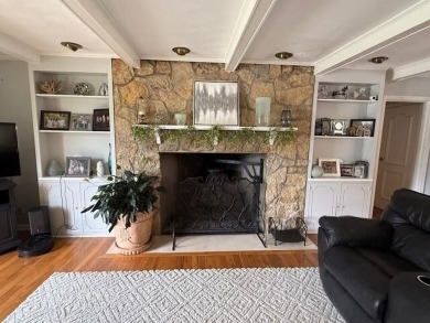 Stunning 2 story 4-5 bedrooms, 4.5 baths. Full basement with on Echo Hills Golf Course in Ohio - for sale on GolfHomes.com, golf home, golf lot