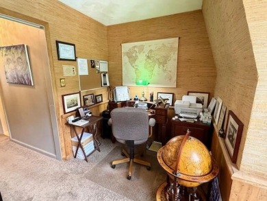 Stunning 2 story 4-5 bedrooms, 4.5 baths. Full basement with on Echo Hills Golf Course in Ohio - for sale on GolfHomes.com, golf home, golf lot