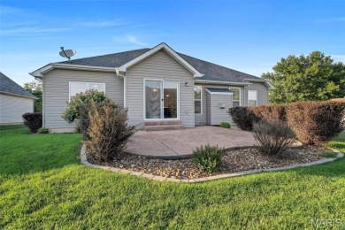 Step inside this elegant 2,434?sq?ft ranch in the beautiful on Incline Village Golf Course in Missouri - for sale on GolfHomes.com, golf home, golf lot