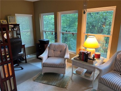 Updated, lake adjacent and only $143 a sq. ft! Perfect, move-in on Bella Vista Country Club - Berksdale in Arkansas - for sale on GolfHomes.com, golf home, golf lot