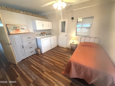 What a charming 2bd/1ba home in desirable Juniper Ridge Resort!! on Juniper Ridge R.V. Golf Resort in Arizona - for sale on GolfHomes.com, golf home, golf lot