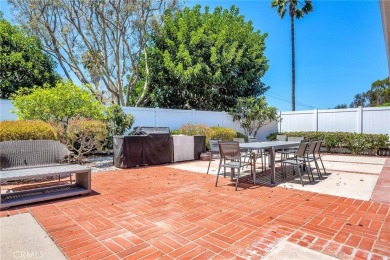Welcome to this attractive single-story home in the highly on Rolling Hills Country Club in California - for sale on GolfHomes.com, golf home, golf lot
