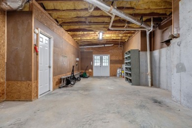 Discover timeless Southern elegance and luxury lakefront living on Great Waters Course At Reynolds Plantation in Georgia - for sale on GolfHomes.com, golf home, golf lot