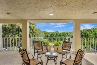 PALM AIRE COUNTRY CLUB in POMPANO BEACH in CYPRESS GROVE. THIS 3 on Oaks Country Club in Florida - for sale on GolfHomes.com, golf home, golf lot