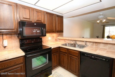 This immaculately clean and quiet townhouse is on the Suntree on Suntree Country Club in Florida - for sale on GolfHomes.com, golf home, golf lot