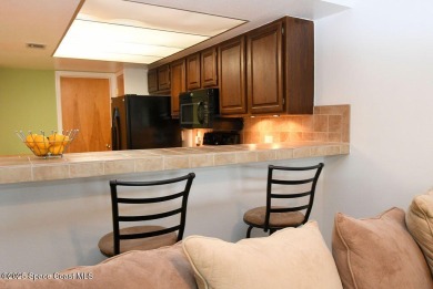 This immaculately clean and quiet townhouse is on the Suntree on Suntree Country Club in Florida - for sale on GolfHomes.com, golf home, golf lot