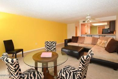 This immaculately clean and quiet townhouse is on the Suntree on Suntree Country Club in Florida - for sale on GolfHomes.com, golf home, golf lot