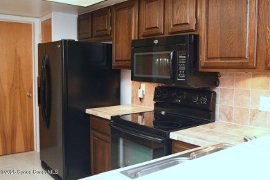 This immaculately clean and quiet townhouse is on the Suntree on Suntree Country Club in Florida - for sale on GolfHomes.com, golf home, golf lot