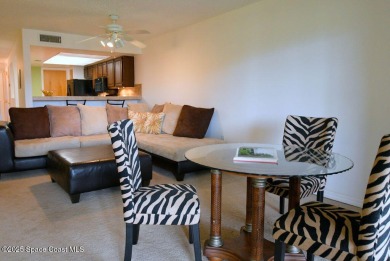 This immaculately clean and quiet townhouse is on the Suntree on Suntree Country Club in Florida - for sale on GolfHomes.com, golf home, golf lot