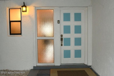 This immaculately clean and quiet townhouse is on the Suntree on Suntree Country Club in Florida - for sale on GolfHomes.com, golf home, golf lot