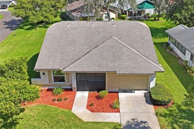 One or more photo(s) has been virtually staged. **Charming on Summertree Golf Course in Florida - for sale on GolfHomes.com, golf home, golf lot