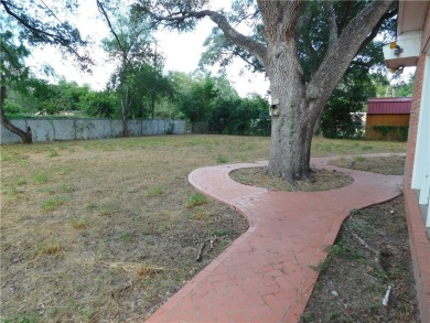 Spacious 2-Story home on a corner lot close to local restaurants on Alice Municipal Golf Course in Texas - for sale on GolfHomes.com, golf home, golf lot