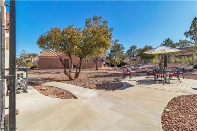 IMAGINE LIVING in this COMPLETELY RENOVATED HOME * CORNER LOT! on Highland Falls Golf Club in Nevada - for sale on GolfHomes.com, golf home, golf lot