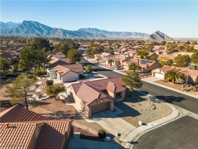 IMAGINE LIVING in this COMPLETELY RENOVATED HOME * CORNER LOT! on Highland Falls Golf Club in Nevada - for sale on GolfHomes.com, golf home, golf lot