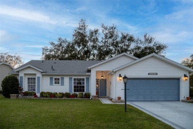 WHAT A VIEW! Complete security with 24 hour staffed gate! This on Arlington Ridge Golf Club in Florida - for sale on GolfHomes.com, golf home, golf lot