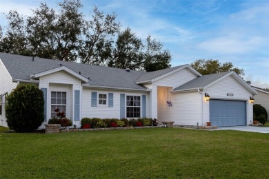 WHAT A VIEW! Complete security with 24 hour staffed gate! This on Arlington Ridge Golf Club in Florida - for sale on GolfHomes.com, golf home, golf lot