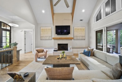 ELEGANT CUSTOM-BUILT HOME IN REYNOLDS LAKE OCONEE - LOCATED AT on Reynolds Lake Oconee - The Oconee in Florida - for sale on GolfHomes.com, golf home, golf lot