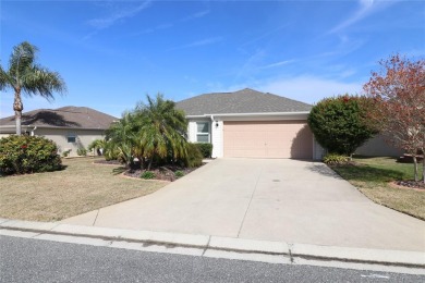 Just bring your suitcase and enjoy this beautiful TURNKEY on The Links of Spruce Creek in Florida - for sale on GolfHomes.com, golf home, golf lot