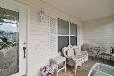 Welcome to this Designer home in The Villages! NO BOND, ROOF on The Links of Spruce Creek in Florida - for sale on GolfHomes.com, golf home, golf lot