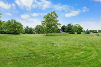 This beautifully maintained 3-bedroom, 3-bathroom home offers is on Spring Brook Country Club in Minnesota - for sale on GolfHomes.com, golf home, golf lot