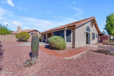 *AGE RESTRICTED COMMUNITY* Great for owner or investor! Spacious on Westbrook Village Golf Club in Arizona - for sale on GolfHomes.com, golf home, golf lot