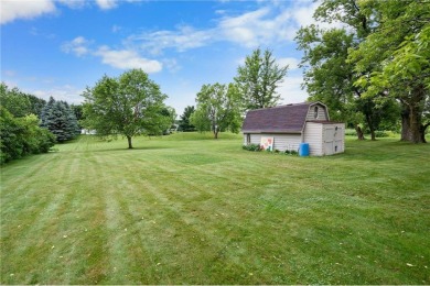 This beautifully maintained 3-bedroom, 3-bathroom home offers is on Spring Brook Country Club in Minnesota - for sale on GolfHomes.com, golf home, golf lot