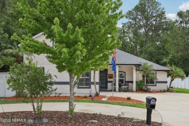 Beautifully updated 5 bed, 3 bath home with 2,069 SF featuring on Magnolia Point Golf and Country Club in Florida - for sale on GolfHomes.com, golf home, golf lot