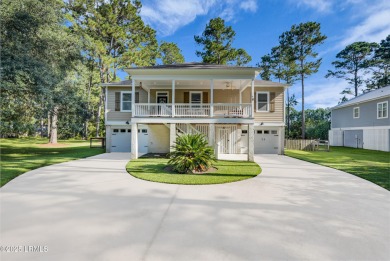 Charming Southern cottage in Pleasant Point with golf course on The Golf Club at Pleasant Point Plantation in South Carolina - for sale on GolfHomes.com, golf home, golf lot